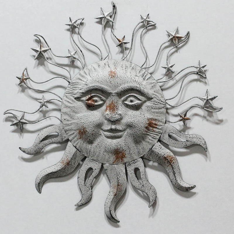 Ant. grey metal sunface wall decor with star around the edge